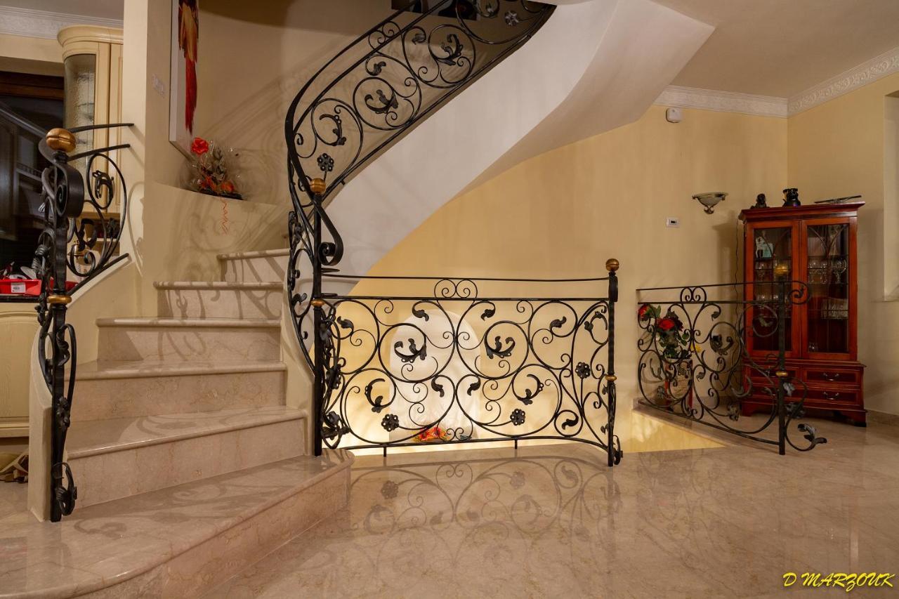 Le Petit Palais Villa Plesio Extérieur photo